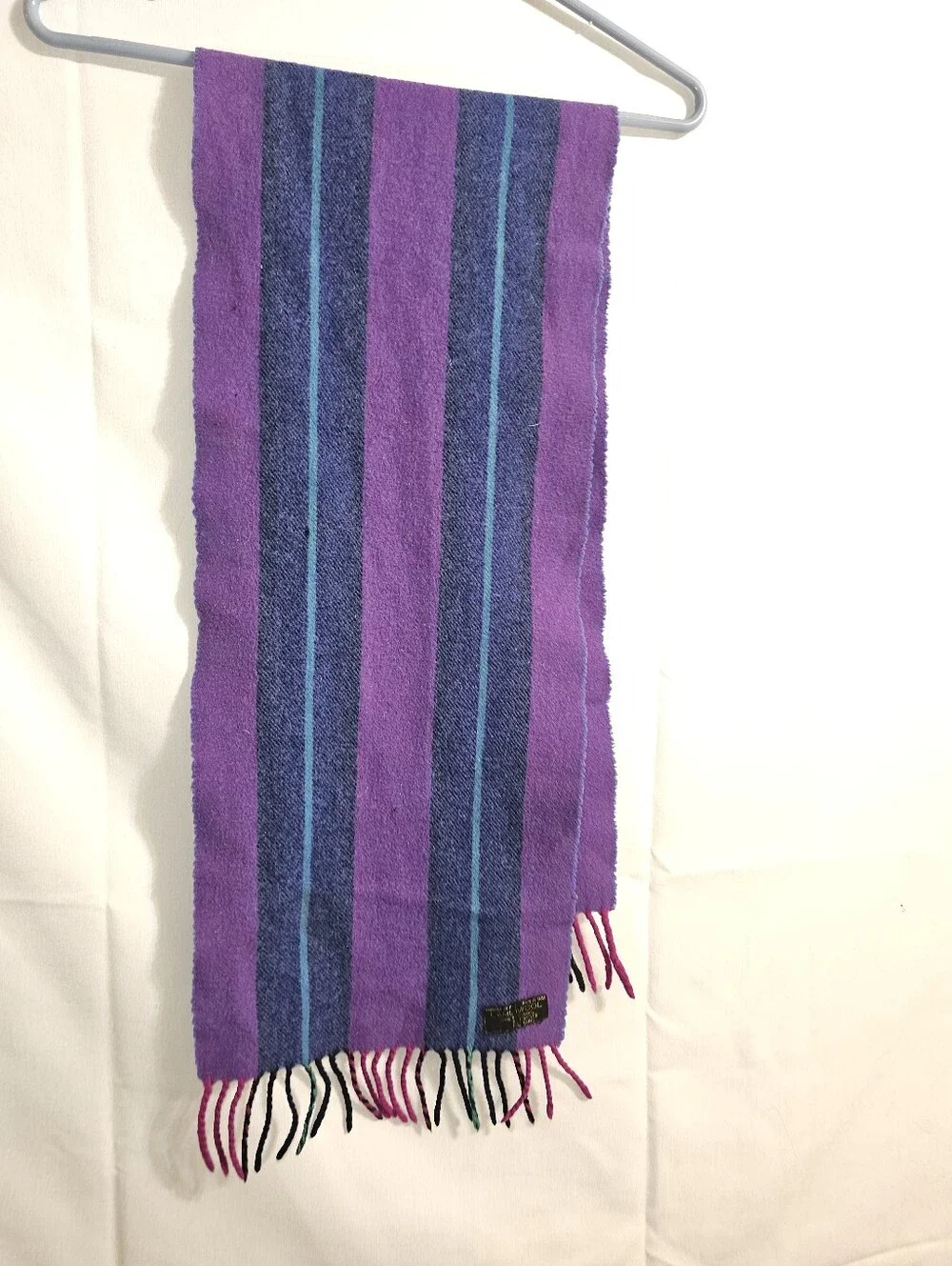 Premium lambs wool/ Classic vertical striped pattern Fringed ends